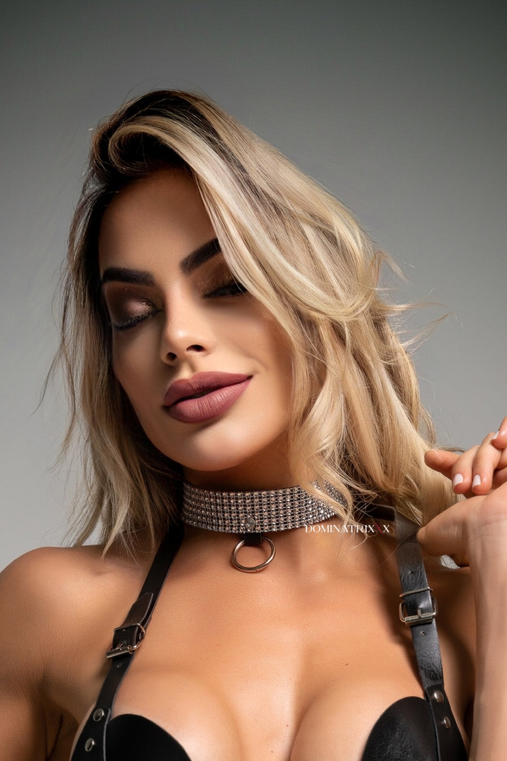 Choker Strass com Argola